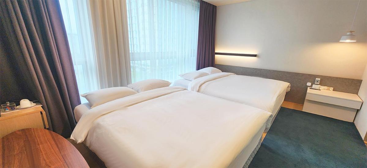 Grand City Hotel Changwon Esterno foto